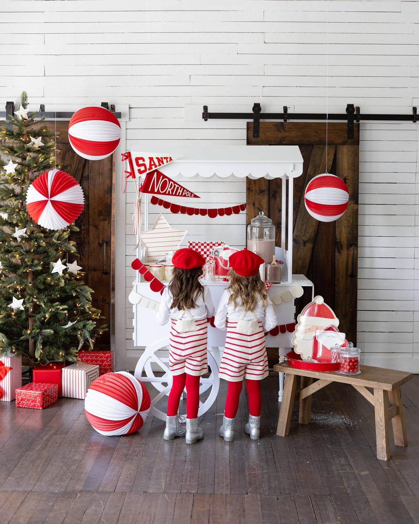 BEC1103 - Red and Cream Accordion Paper Lanterns - Persnickety Shop