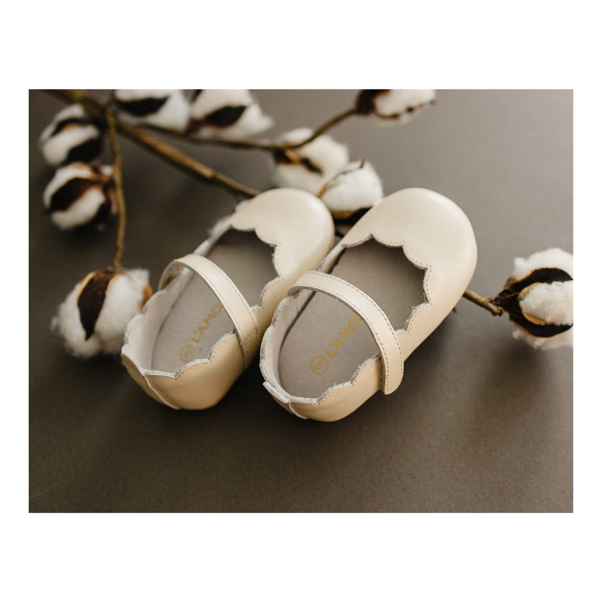L'Amour Shoes I MIMI BABY GIRLS SCALLOPED MARY JANE LUXE SHIMMER OYSTER SUEDE CRIB SHOE (INFANT)