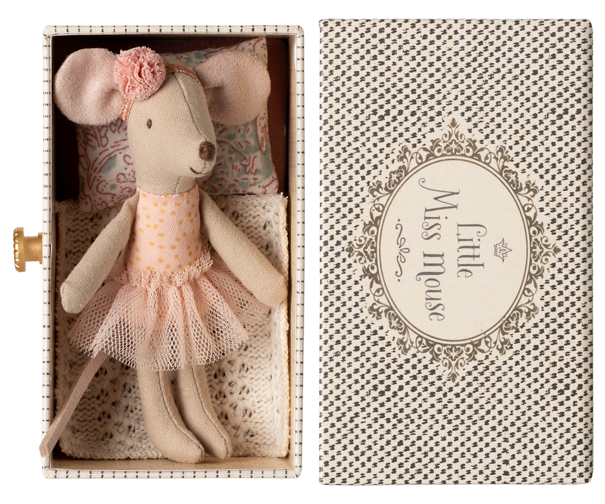 Dance mouse in daybed, Little sister - Persnickety Shop