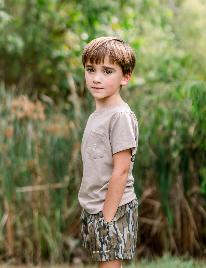 Properly Tied Boys Boys Mossy Oak Camo Logo SS Sand