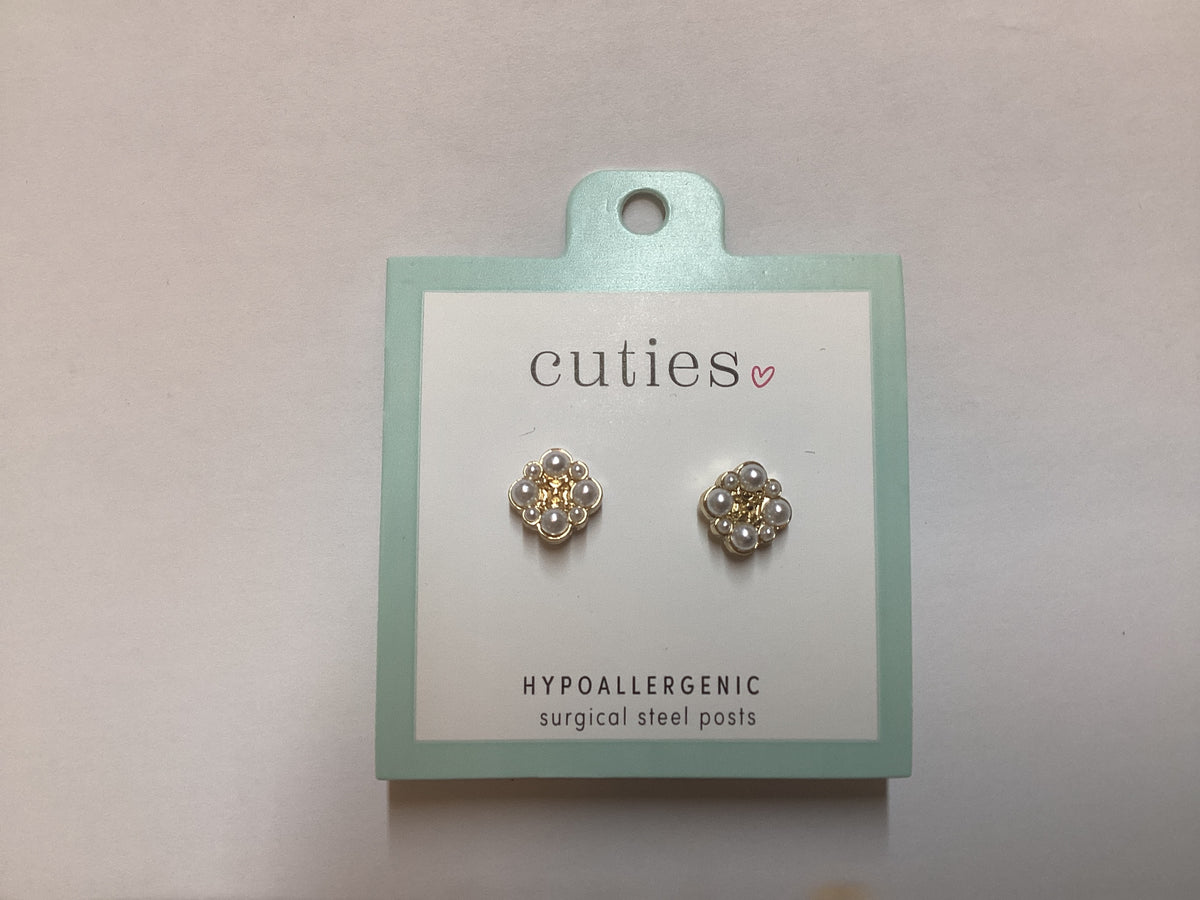 Earrings-Gold with Pearl Clover