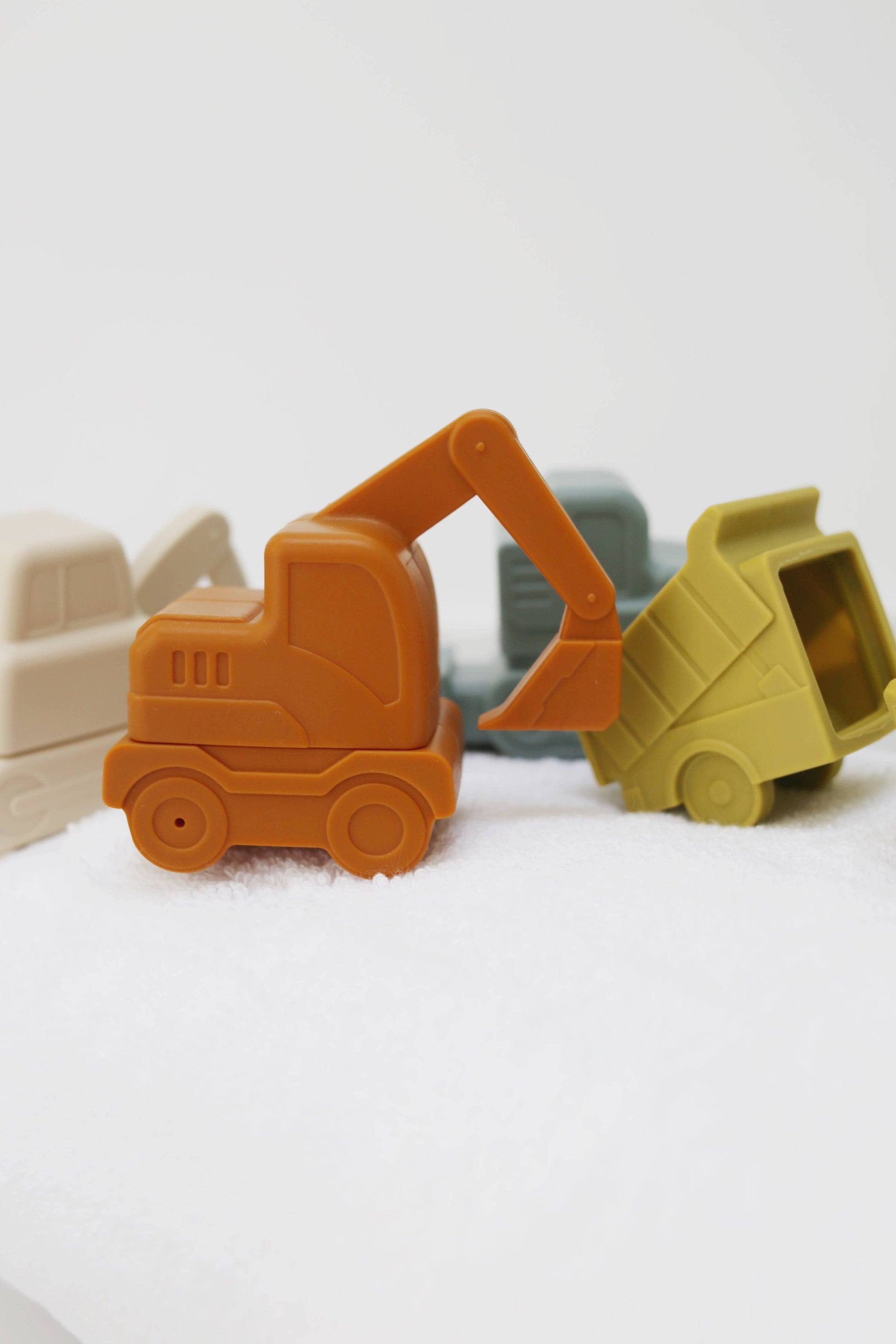 Construction Vehicle Mold Free Silicone Bath Toy Set  - Persnickety Shop