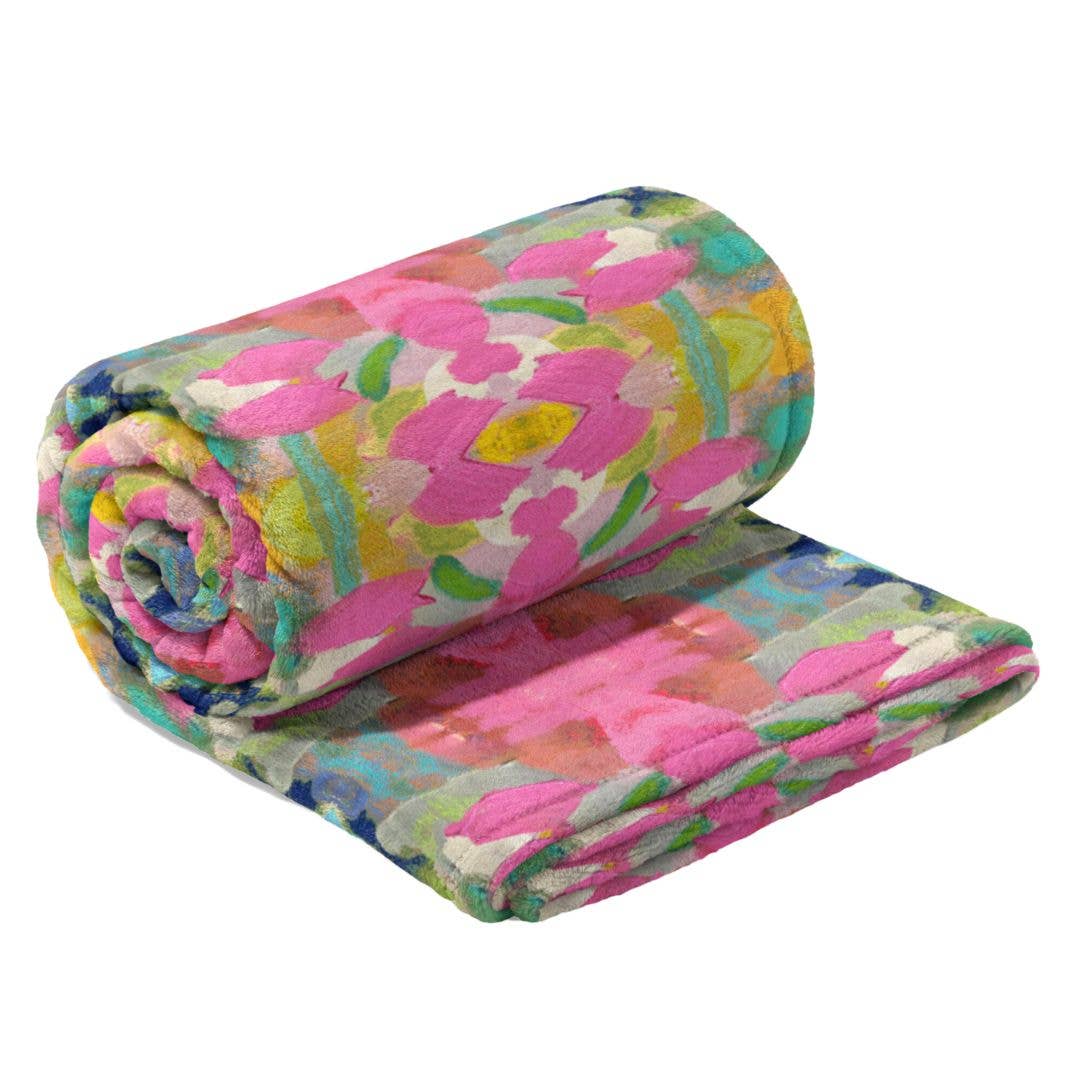 Laura Park Pink Paradise Fleece Blanket: One Size