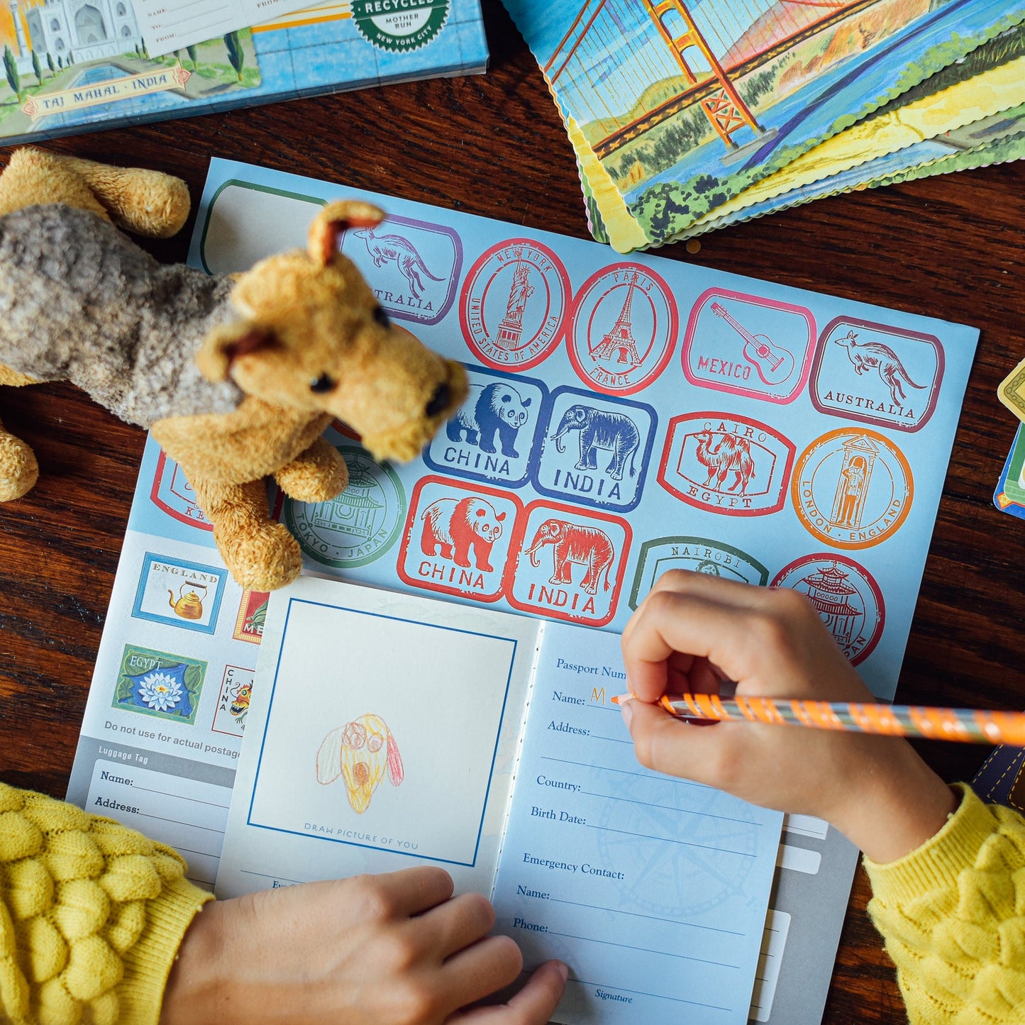 Eeboo World Traveler Pretend Play - Persnickety Shop