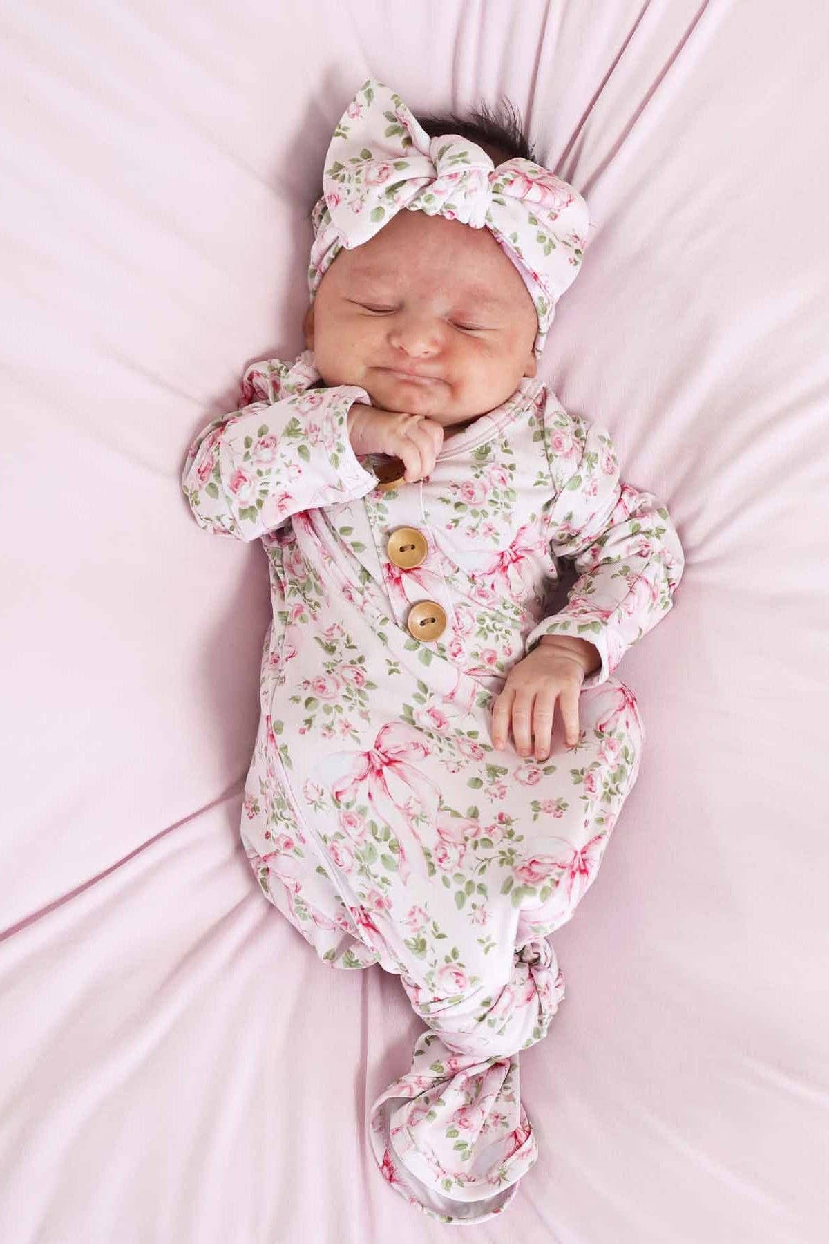 Bows in Bloom Newborn Baby Knot Gown & Hat Set | Pink