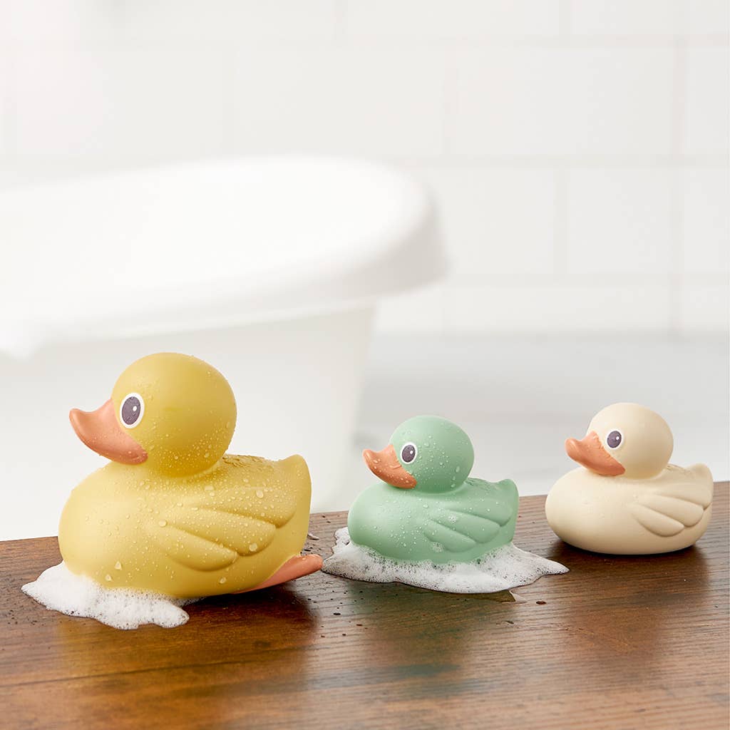 Itzy Ducky Family™ - Bath + Water Table Toys: Duck