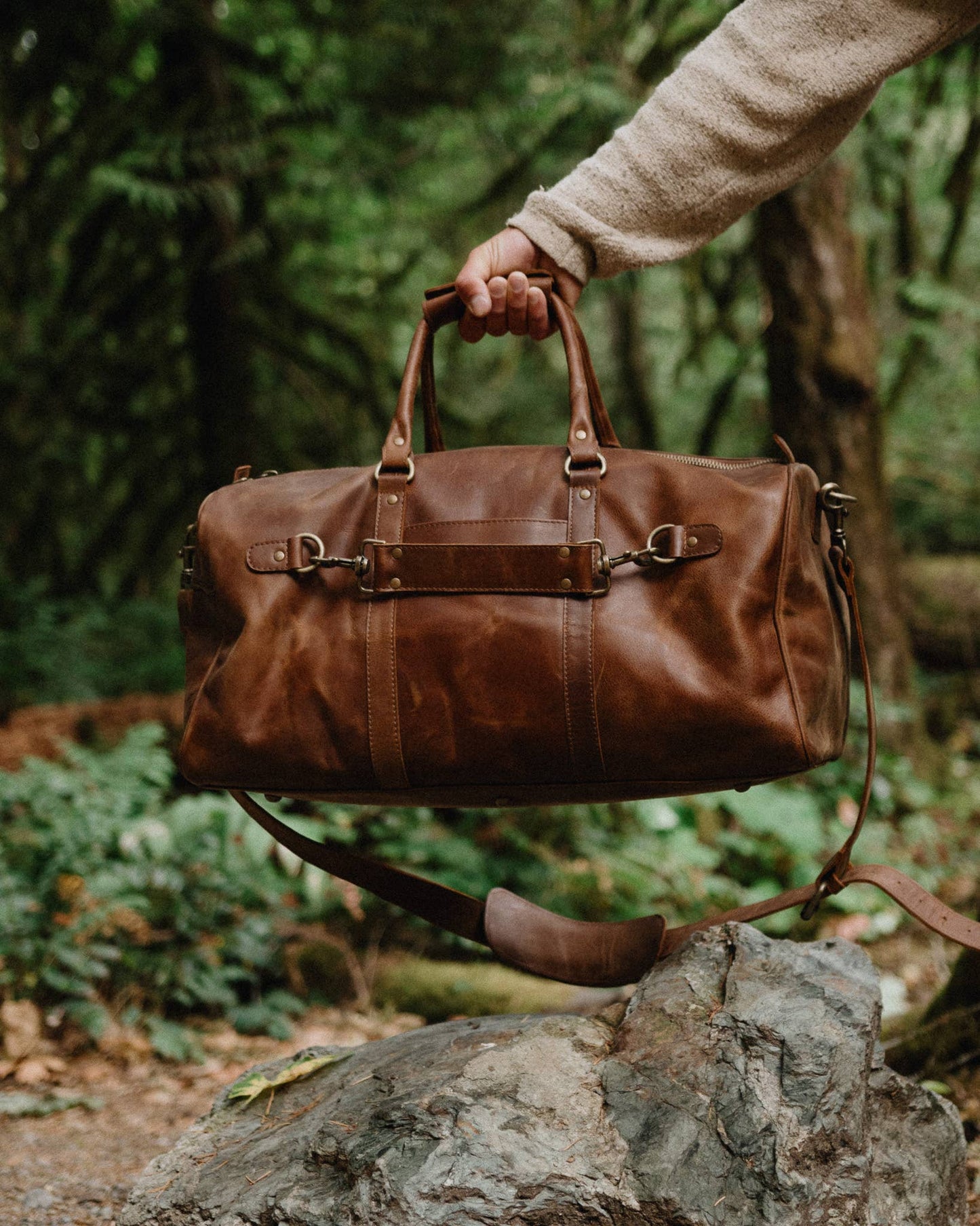 Buffalo Leather Duffle with Trolley Sleeve: Saddle Brown