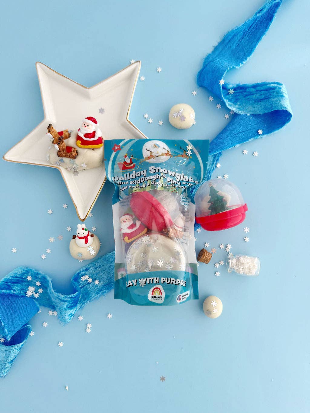 HOLIDAY SNOWGLOBE MINI KIDDOUGH PLAY PACK