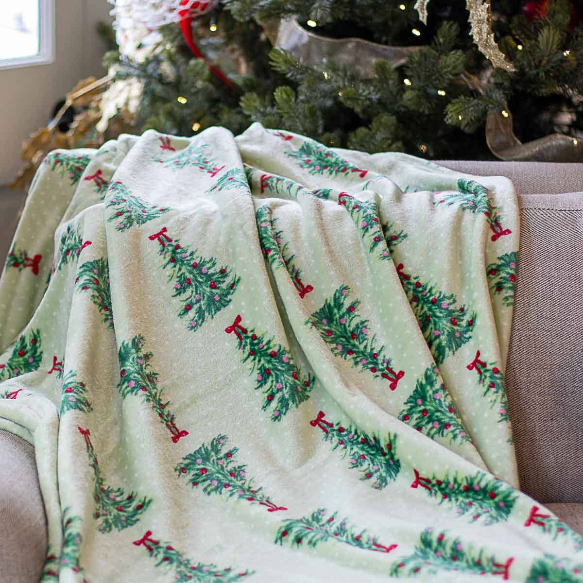 Noelle Tree Throw   Light Green/Multi   50x60 - Persnickety Shop