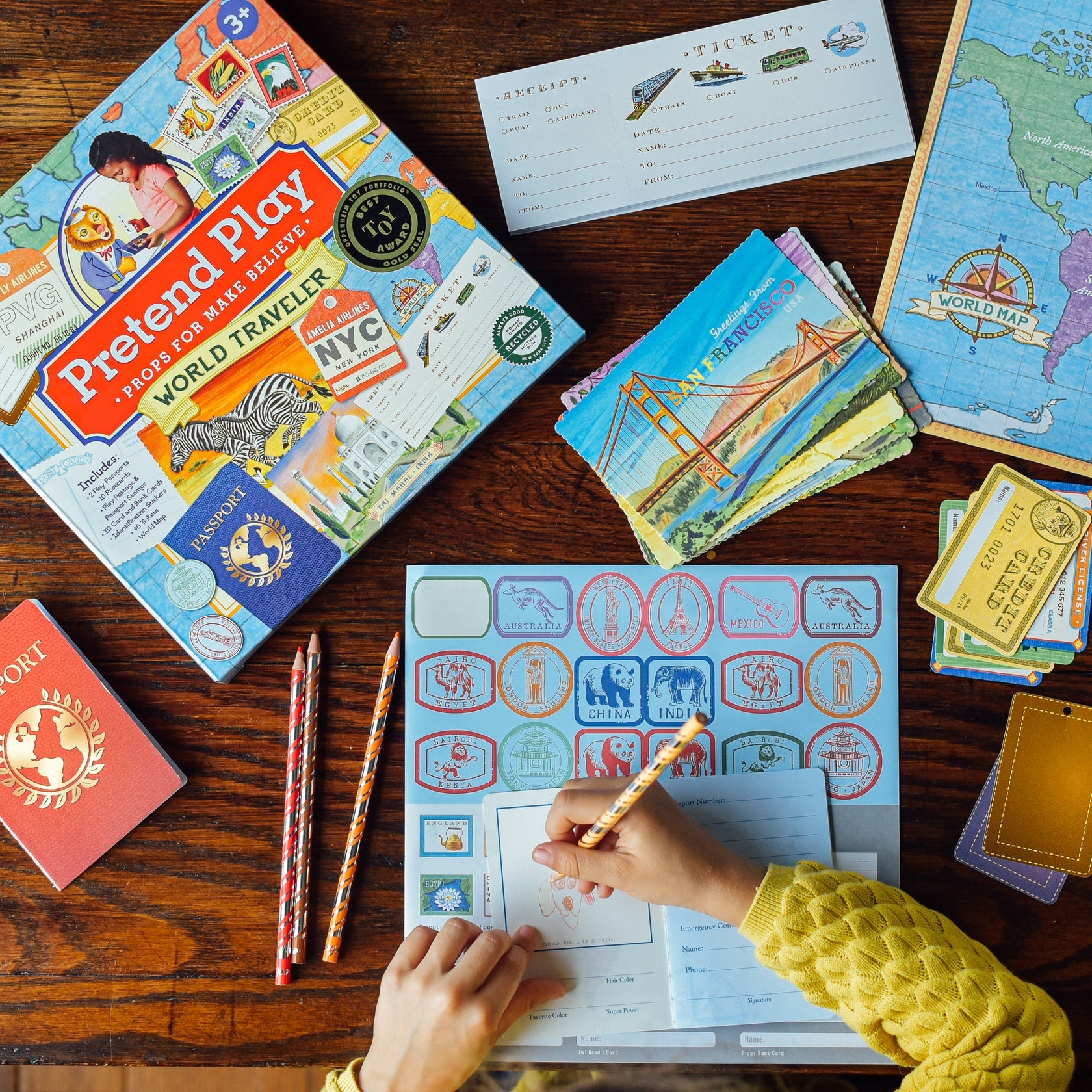 Eeboo World Traveler Pretend Play - Persnickety Shop