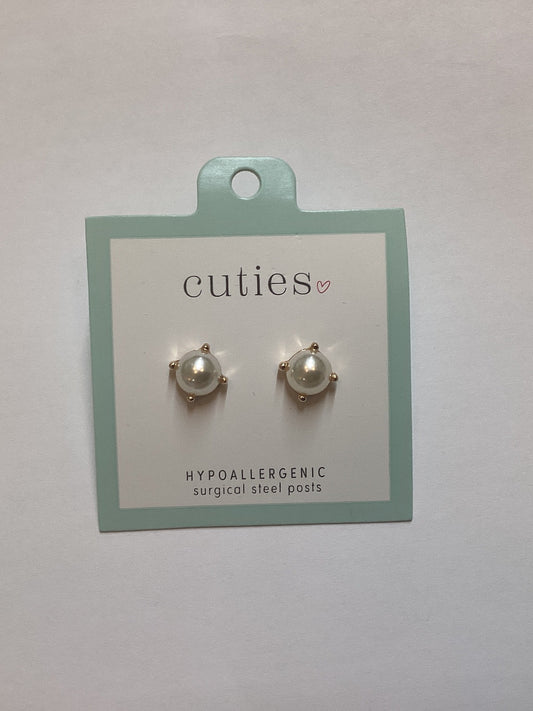 Earrings-Pearls in Gold Setting