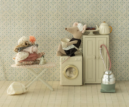 Maileg Maid Mouse, Big Sister - Persnickety Shop
