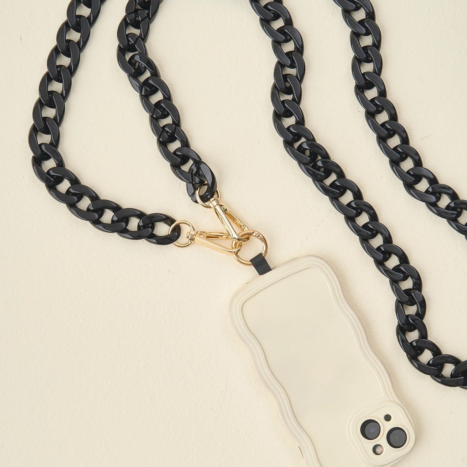 Hold the Phone Crossbody Chain*PRESALE*