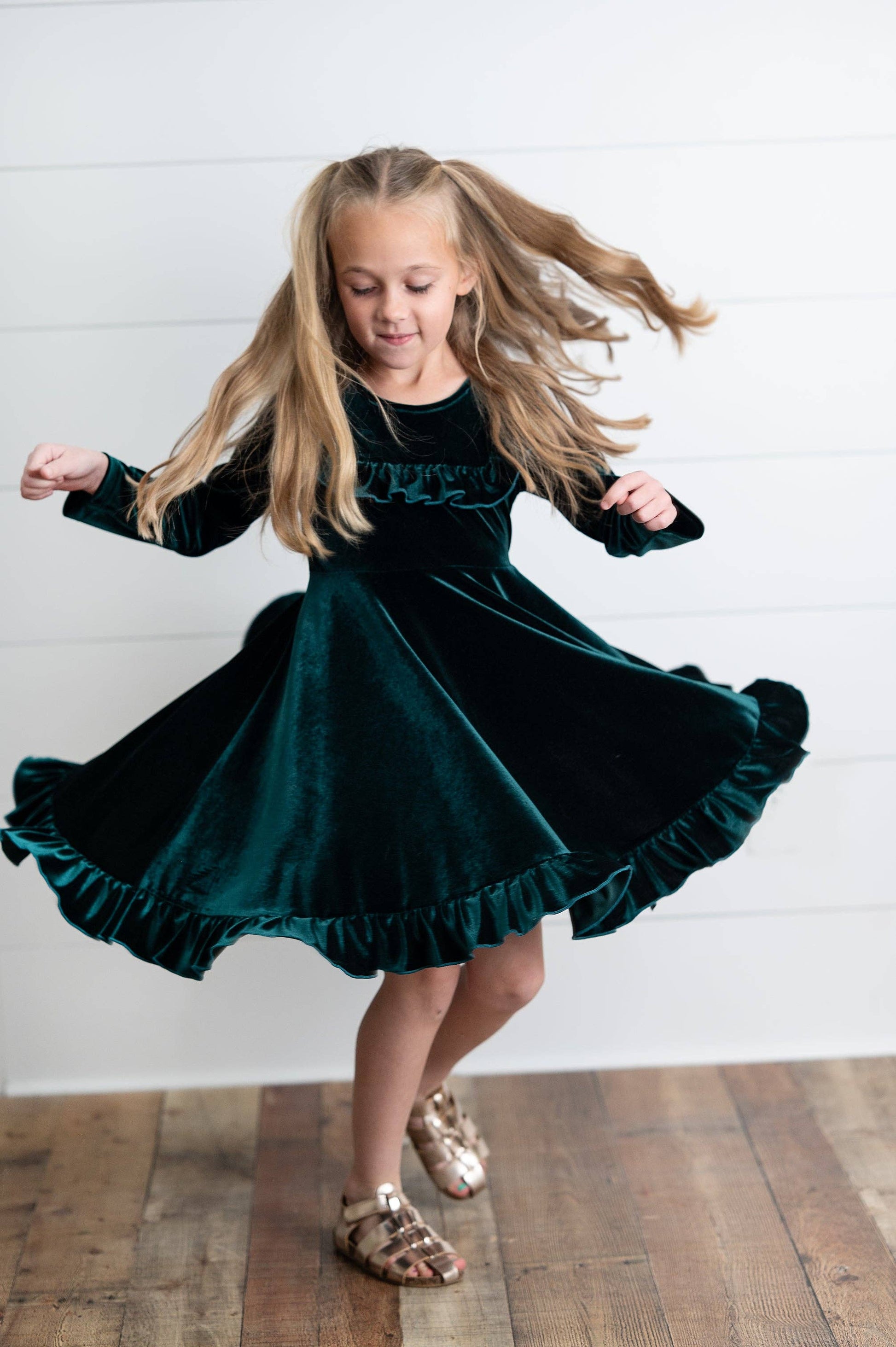 Kids Emerald Green Velvet Ruffle Fancy Christmas Party Dress: 5/6 - Persnickety Shop