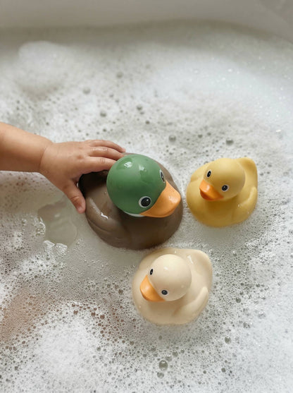 Itzy Ducky Family™ - Bath + Water Table Toys: Duck