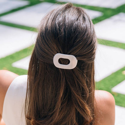 Almond Beige | Tiny | Flat Round Clip