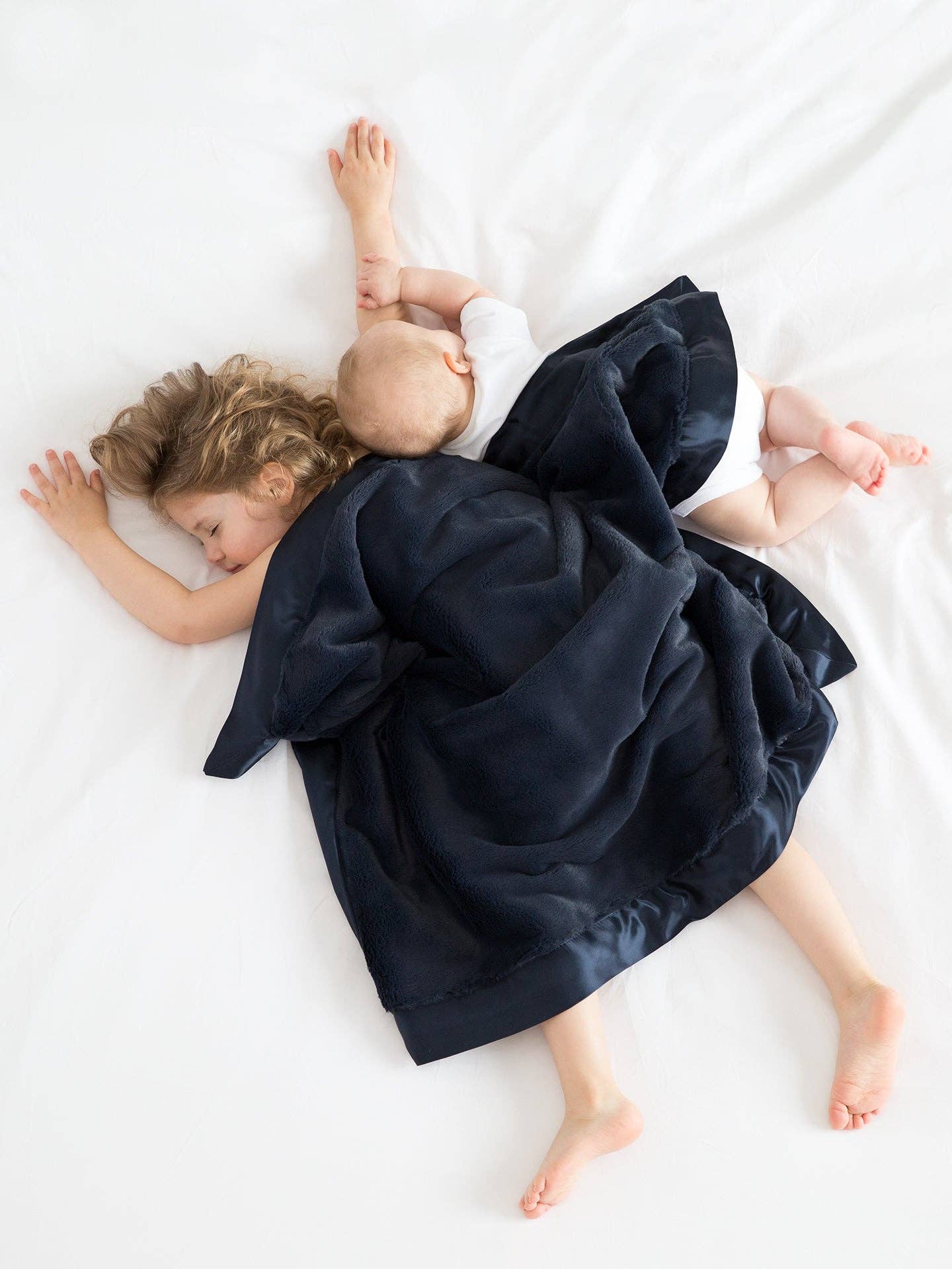 Luxe™ Baby Blanket: Blue / Unboxed