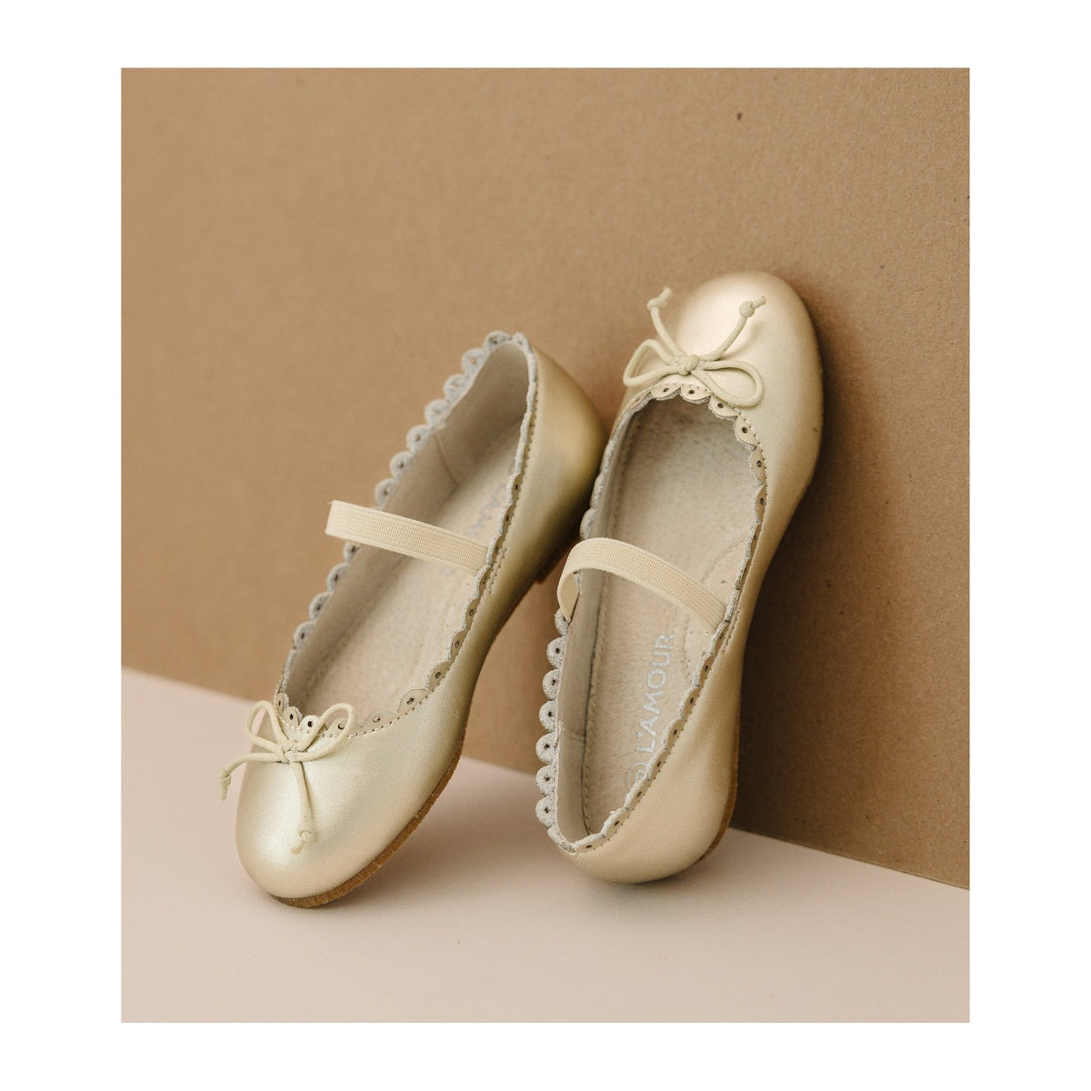 L'Amour GIRLS ELIZA SCALLOPED LEATHER BALLERINA FLAT GOLD