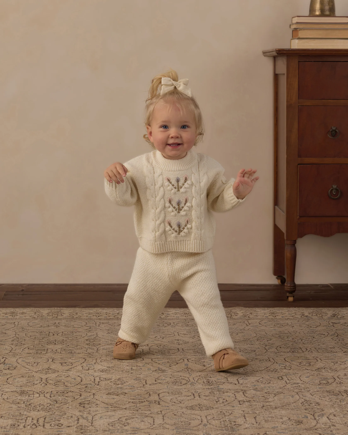 RYLEE + CRU REAGAN SWEATER NATURAL