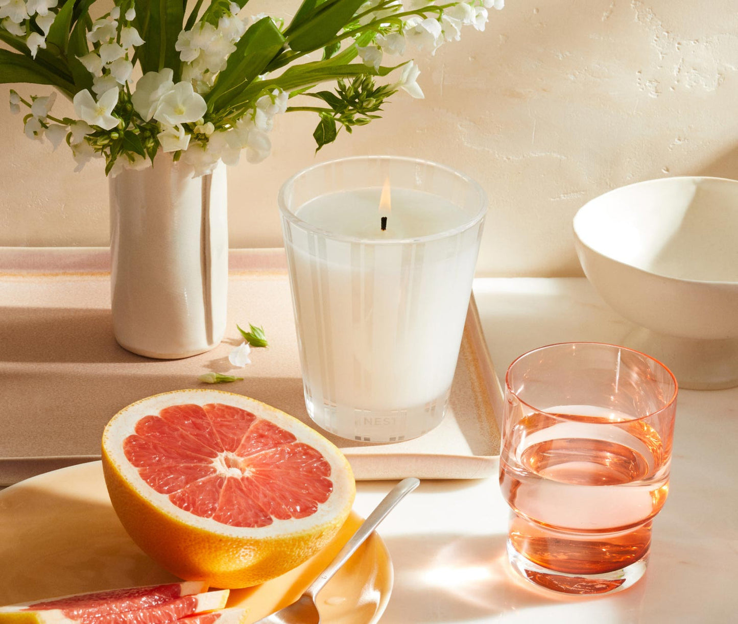 GRAPEFRUIT Classic Candle 8.1 OZ