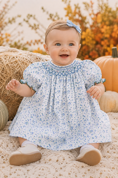 PETIT AMI FLORAL PRINT BISHOP SMOCKED DRESS