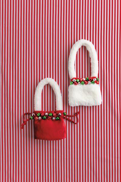 WHITE JINGLE BELL PURSE