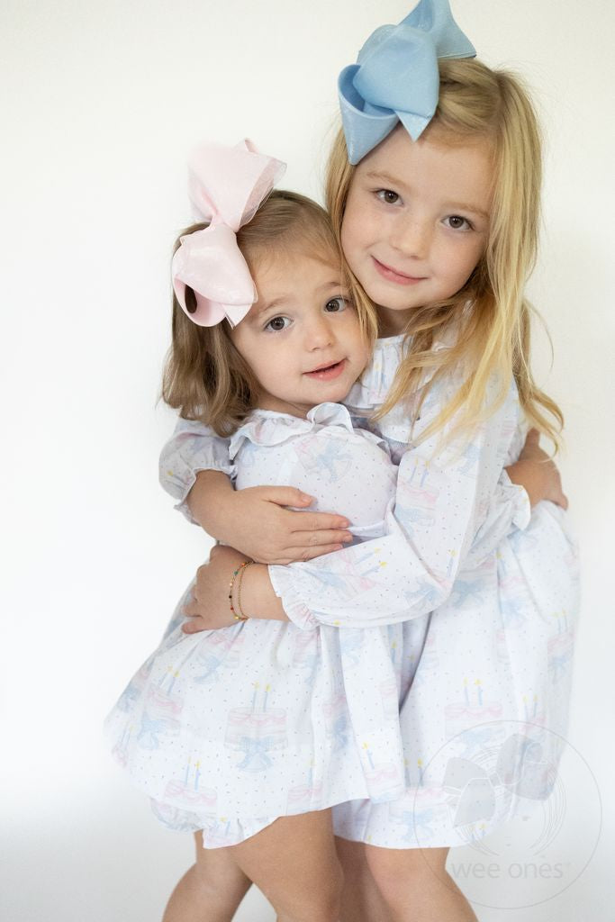 Wee OnesMedium Grosgrain Moonstitch Hair Bowtie with Knot Wrap and Streamer Tails - Persnickety Shop