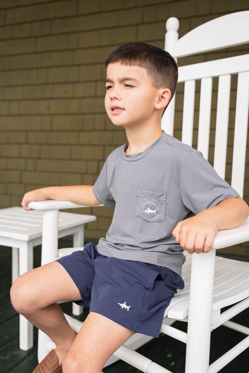 SALTWATER BOYS COMPANY PERFORMANCE POCKET TEE- GOLF