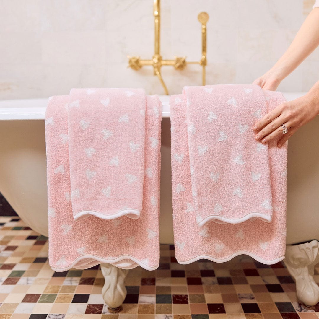 Scallop Heart Patterned Bath Towels