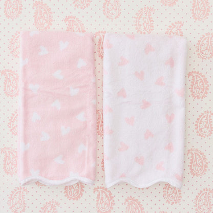 Scallop Heart Patterned Hand Towels