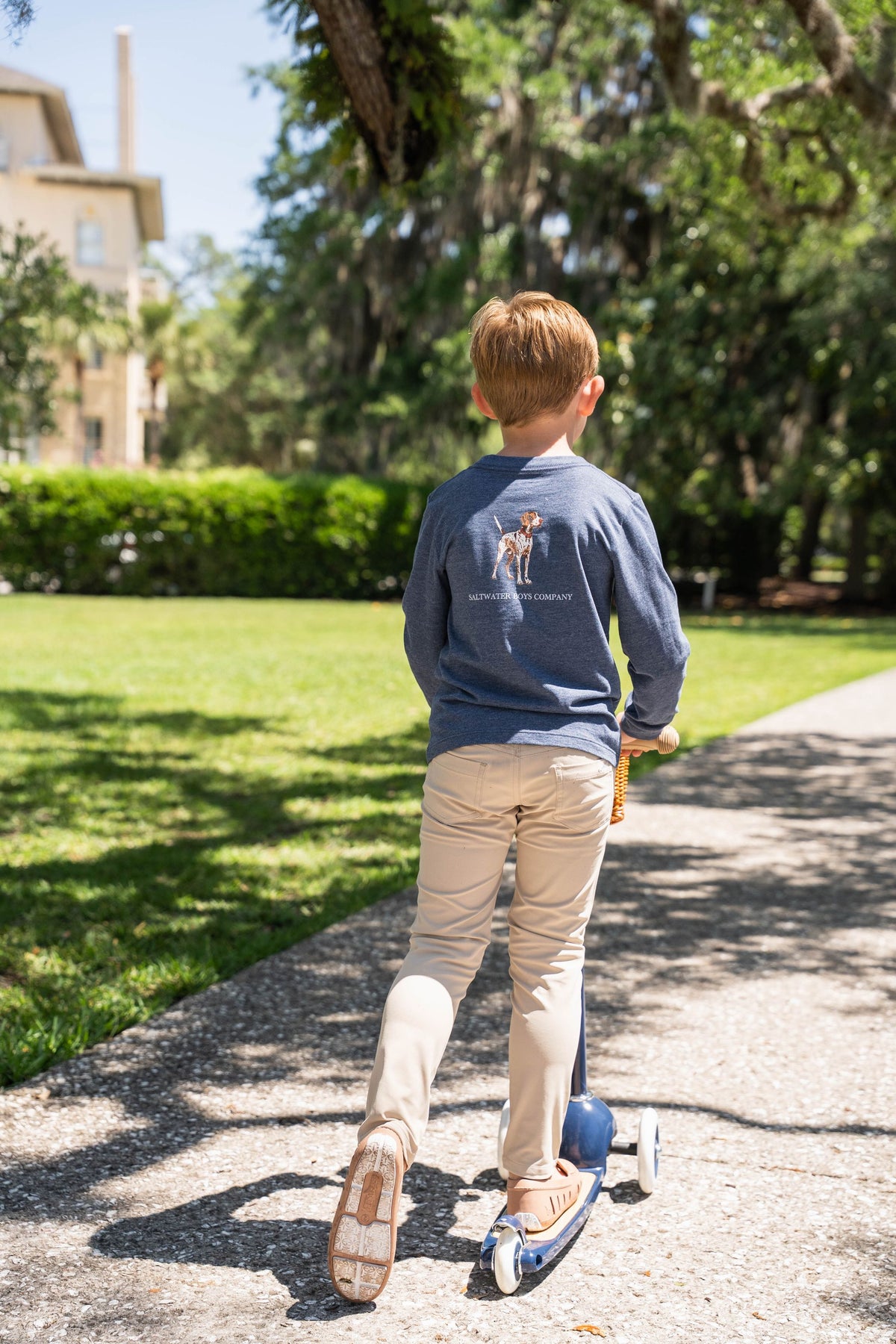 SALTWATER BOYS COMPANY GRAPHIC TEE-POINTER