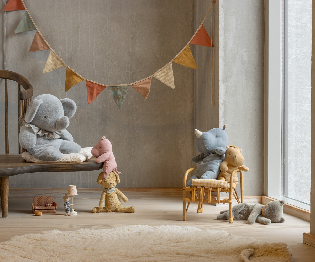 PREORDER Maileg Sleeping Kitten Plush, Medium - Grey