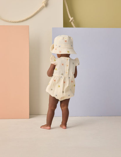 BUCKET HAT EMBROIDERED DAISIES - Persnickety Shop