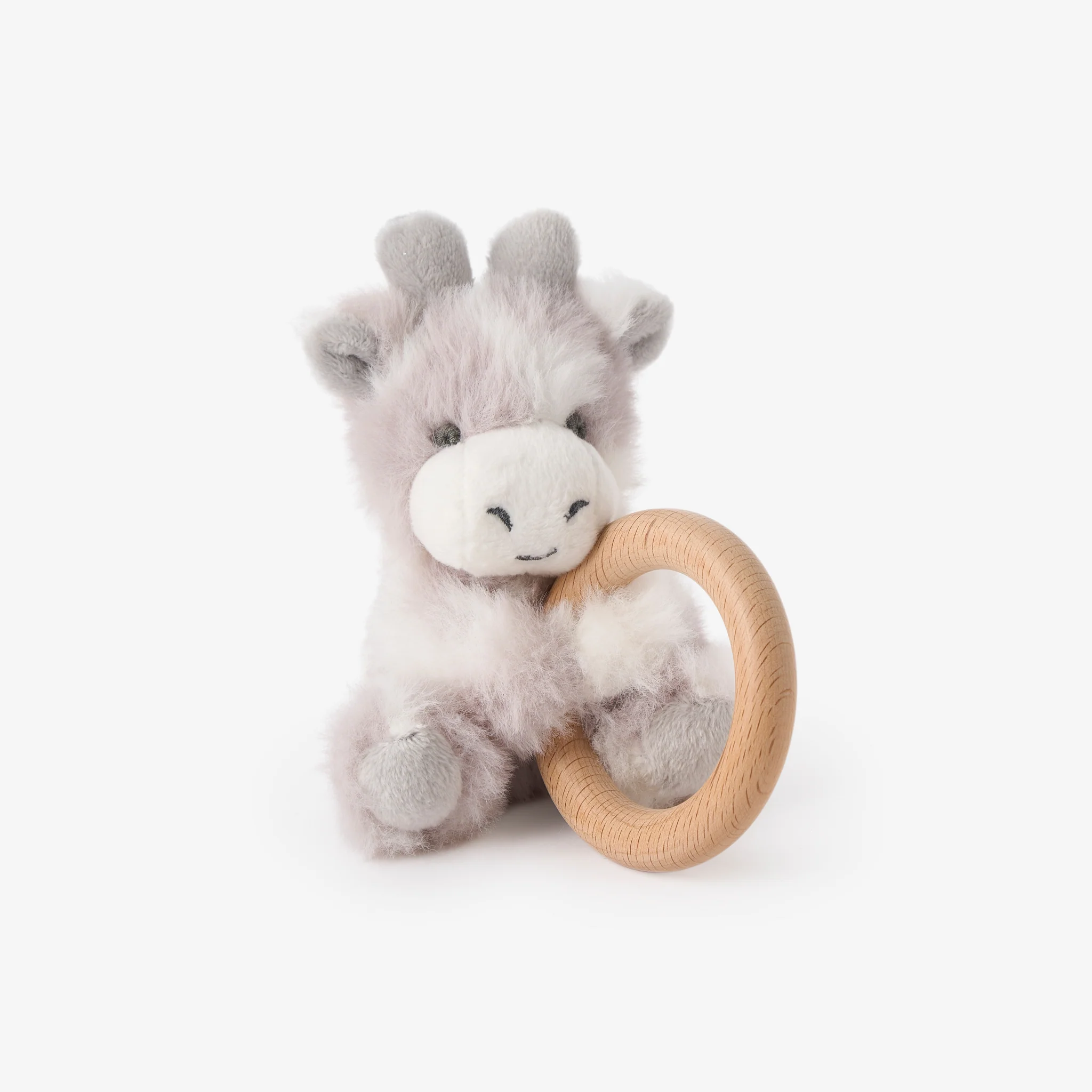 PLUSH GIRAFFE WOODEN RING RATTLE