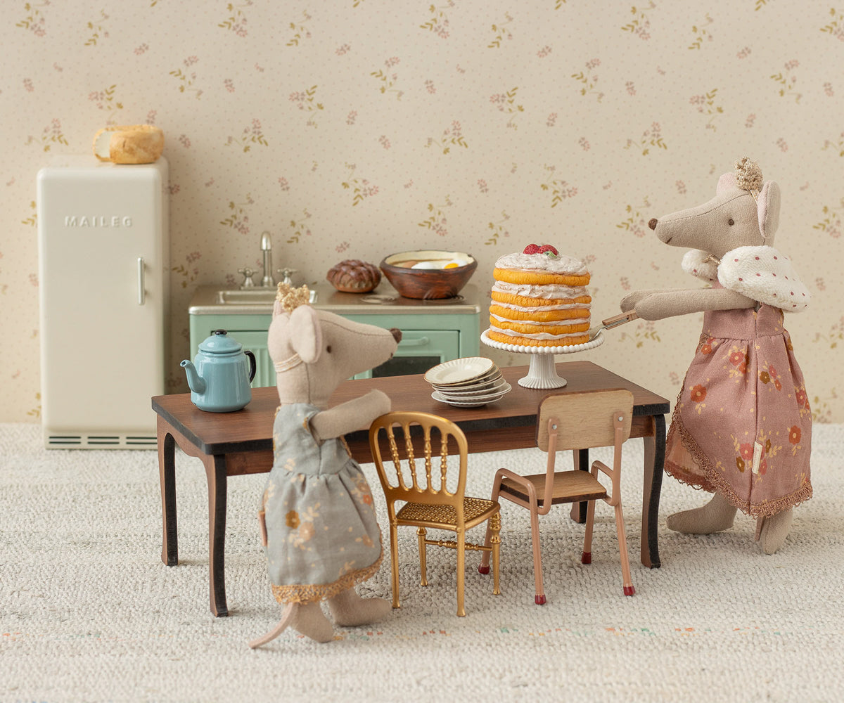 Maileg Party cake and cake stand, Mouse - Off  white - Persnickety Shop