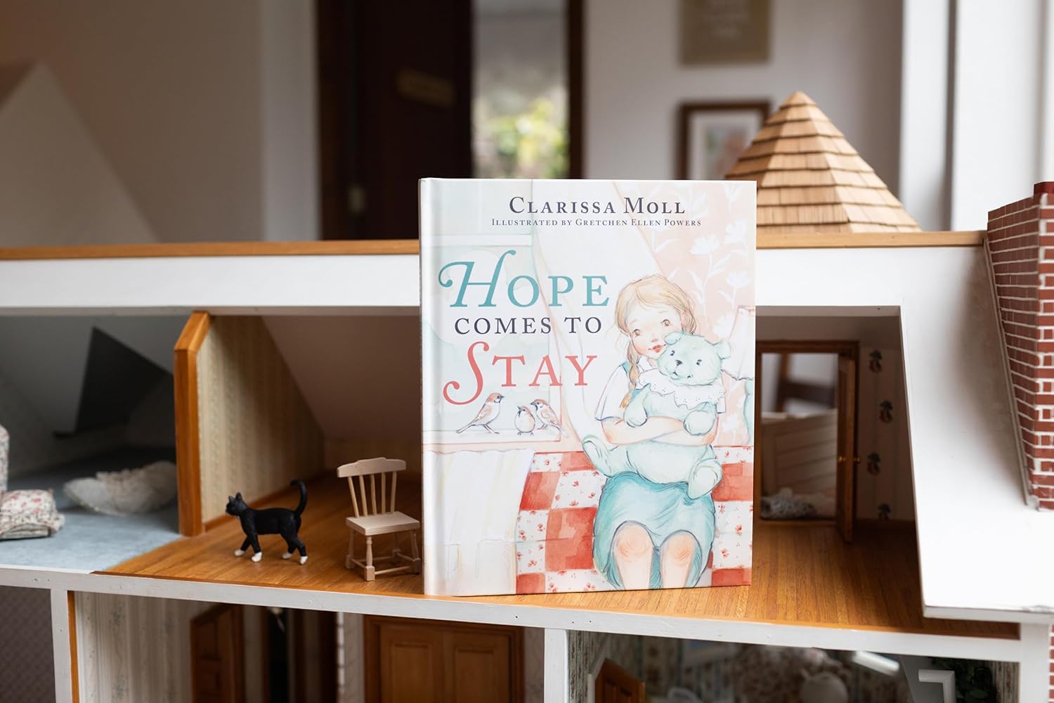 Hope Comes to Stay: A Gentle Story about Grief, Loss, and the Love that Lasts - Persnickety Shop