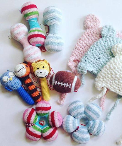 STAR KNIT RATTLE IN PINK