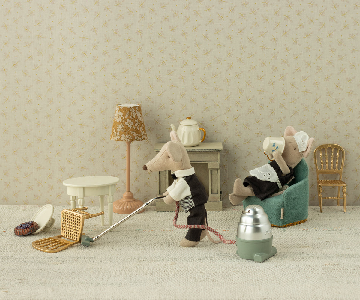 Maileg Waiter Mouse, Big Sister/Brother - Persnickety Shop