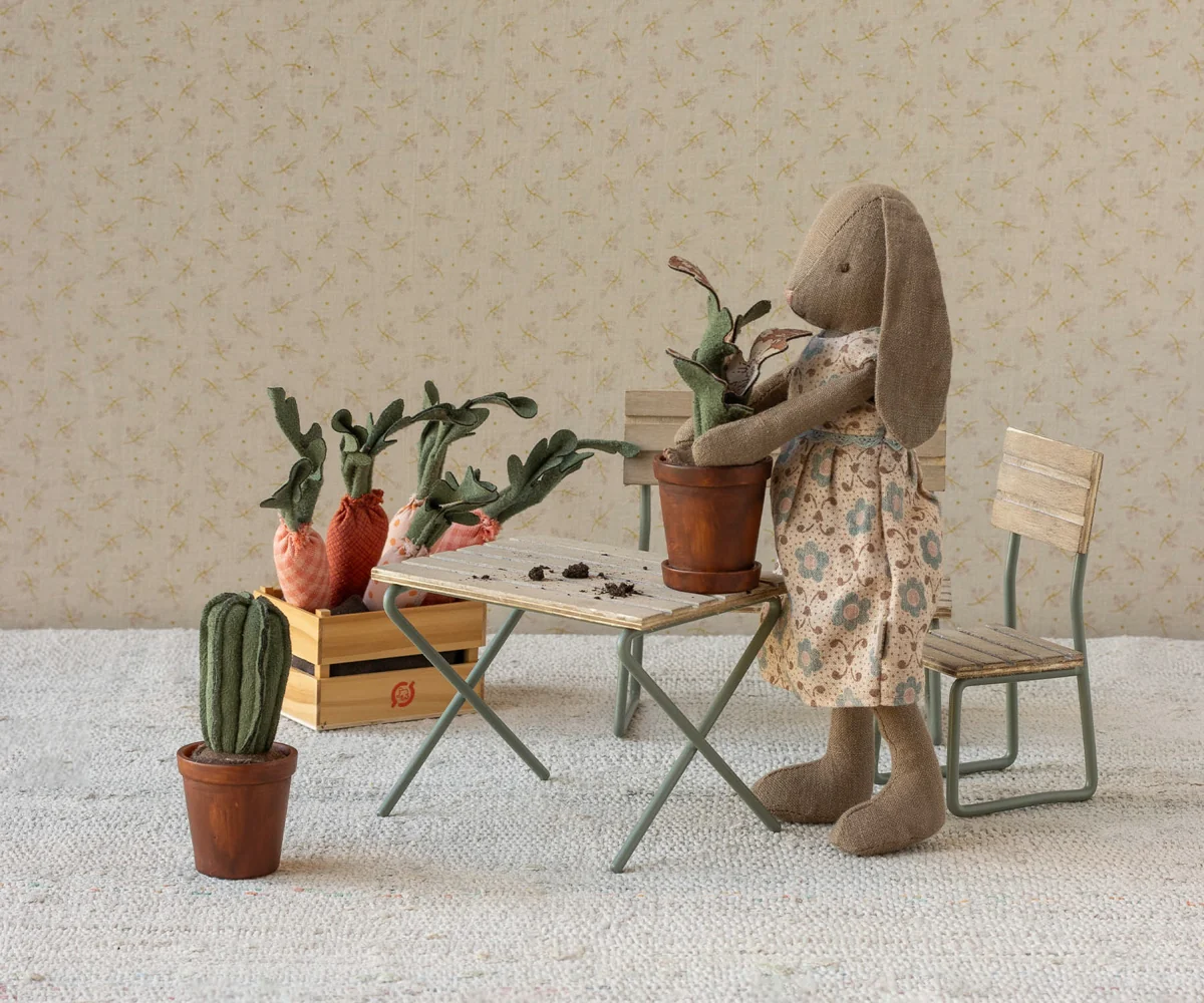 Maileg NEW Flower pot with plant, Miniature