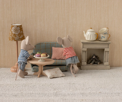Maileg NEW Oval coffee table, Mouse - Nature