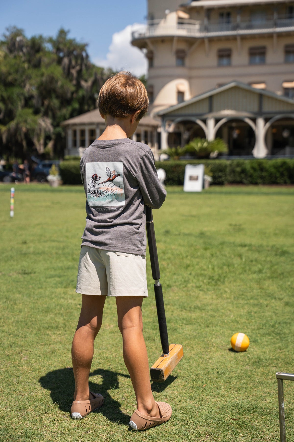 SALTWATER BOYS COMPANY GRAPHIC TEE-HUNT SCENE