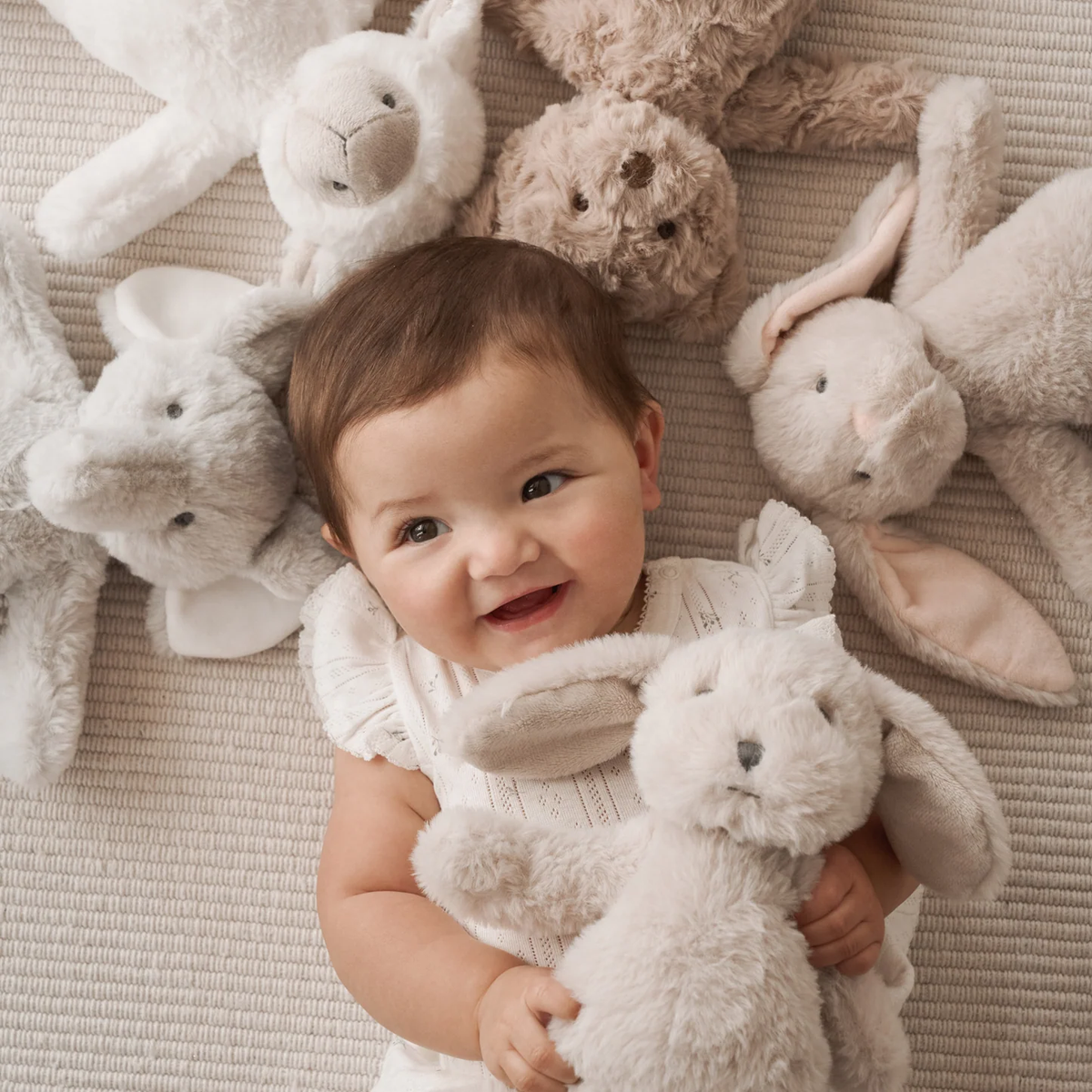 BUNNY 9" PLUSH STUFFED TOY