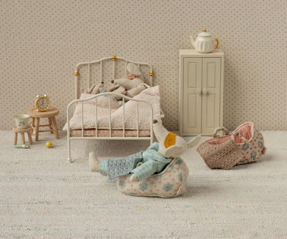 Maileg NEW Baby Mouse In Carry Cot - Rose