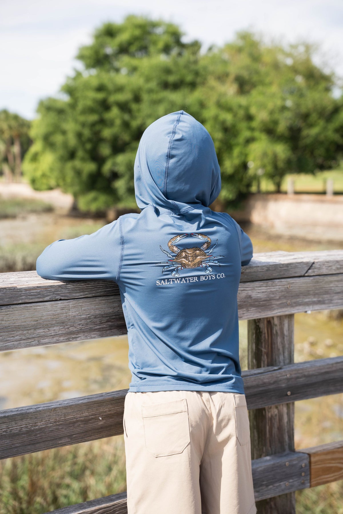 SALTWATER BOYS COMPANY PERFORMANCE GRAPHIC HOODIE- CRAB