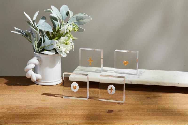 Mini Heart Acrylic  Sitter - Persnickety Shop